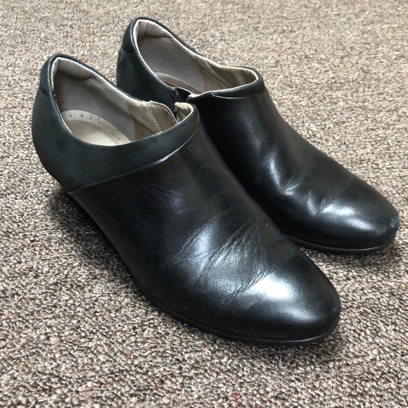 Black ECCO sculptured 45W shoes (slip on) - Picture 4 of 8